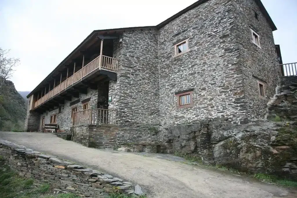 Casa Grande da Ferrería de Rugando - Foto 1