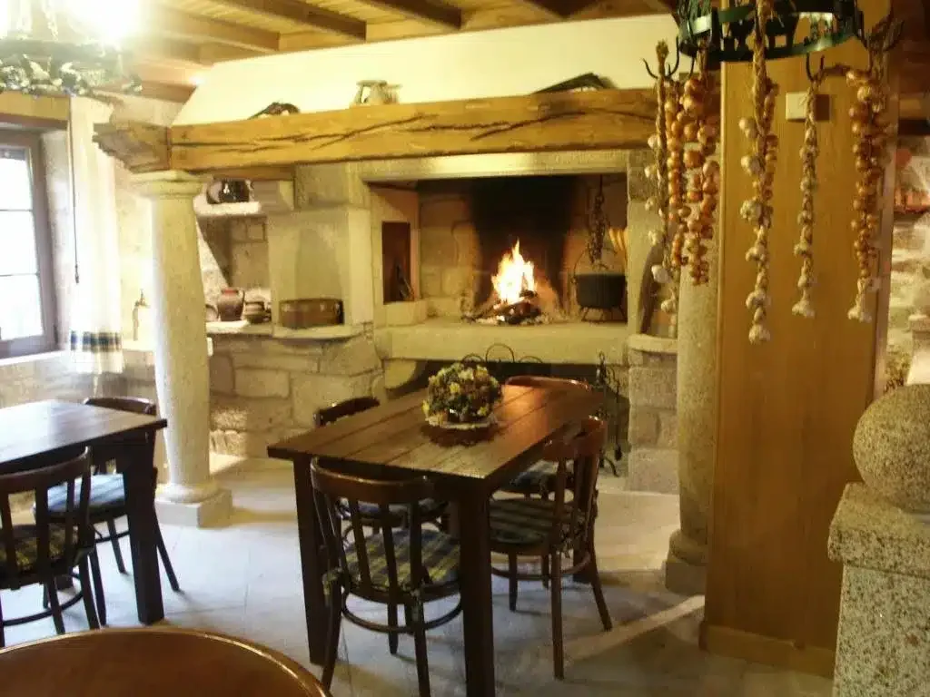Casa Antiga do Monte - Foto 4