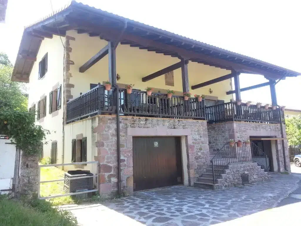Casa Larraldea - Foto 1