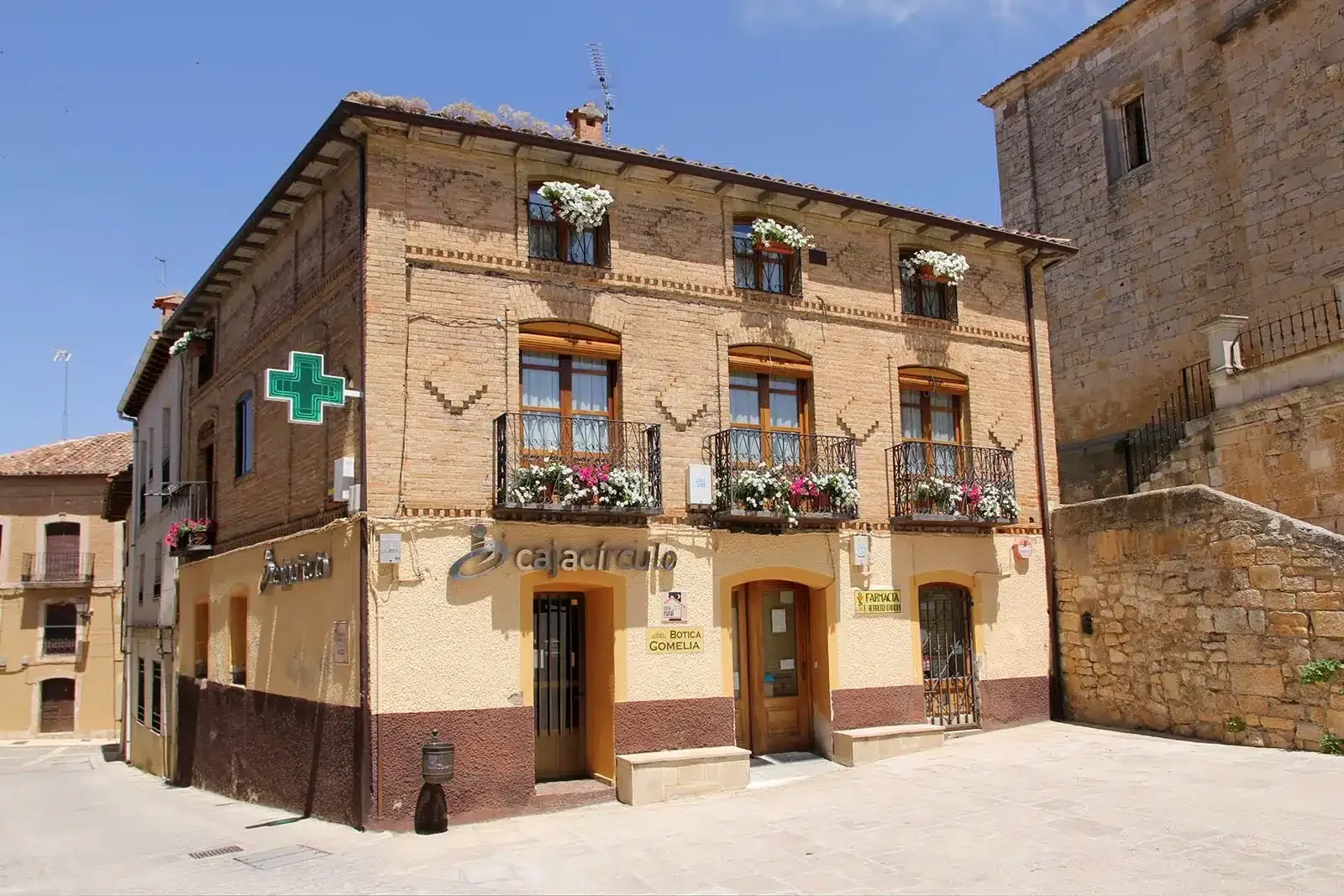 Botica Gomelia - Foto 2