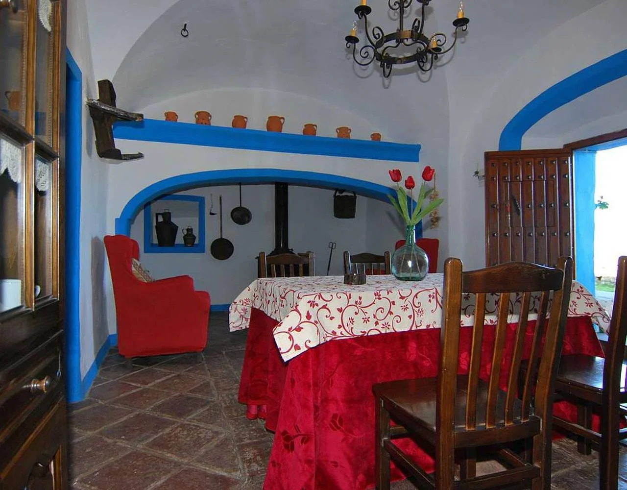 Caballería Nueva y Vieja - Foto 3