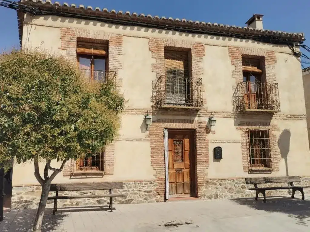 La Aldaba - Foto 1