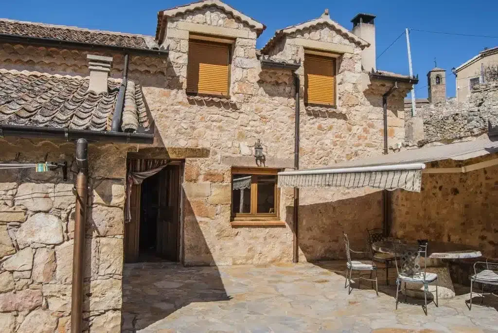 La Fuente del Poval - Foto 1