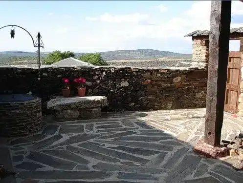 El Árbol de la Vida y La Tejera Negra - Foto 1