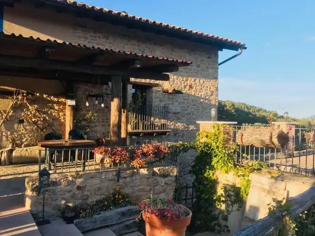 Masia de la Serra de la Cogulla - Foto 2
