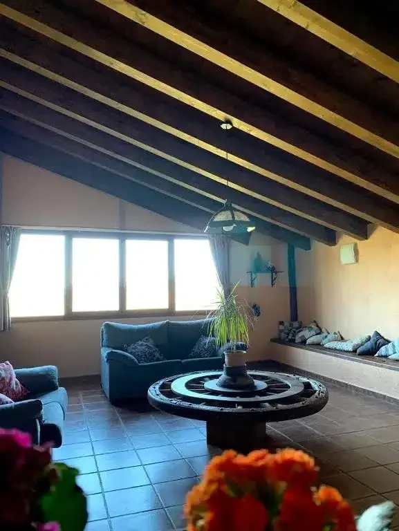 Masia de la Serra de la Cogulla - Foto 4