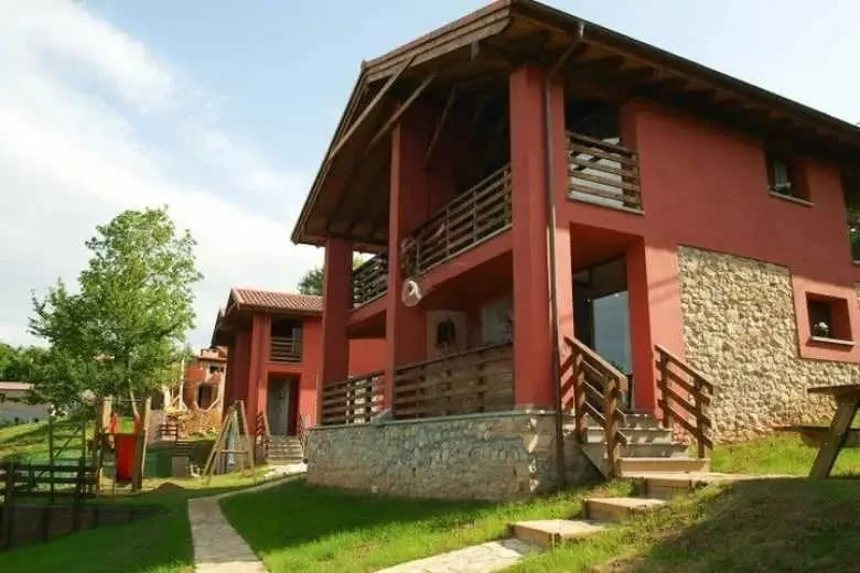 El Llugar - Foto 1