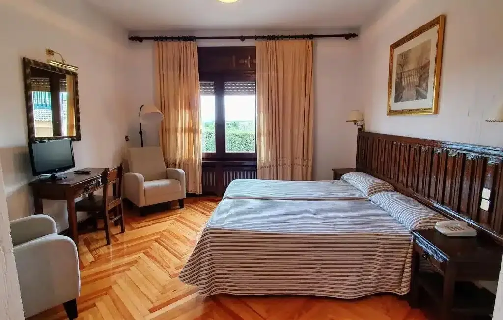 HOTEL MIRASIERRA - Foto 1