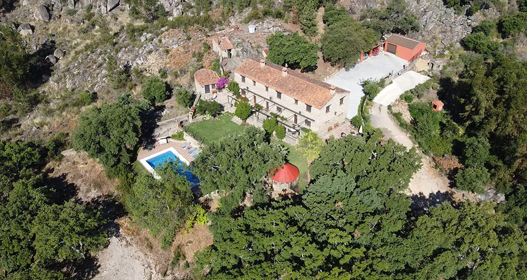 Villa aislada con Piscina privada, terraza, jardín y barbacoa - Foto 3