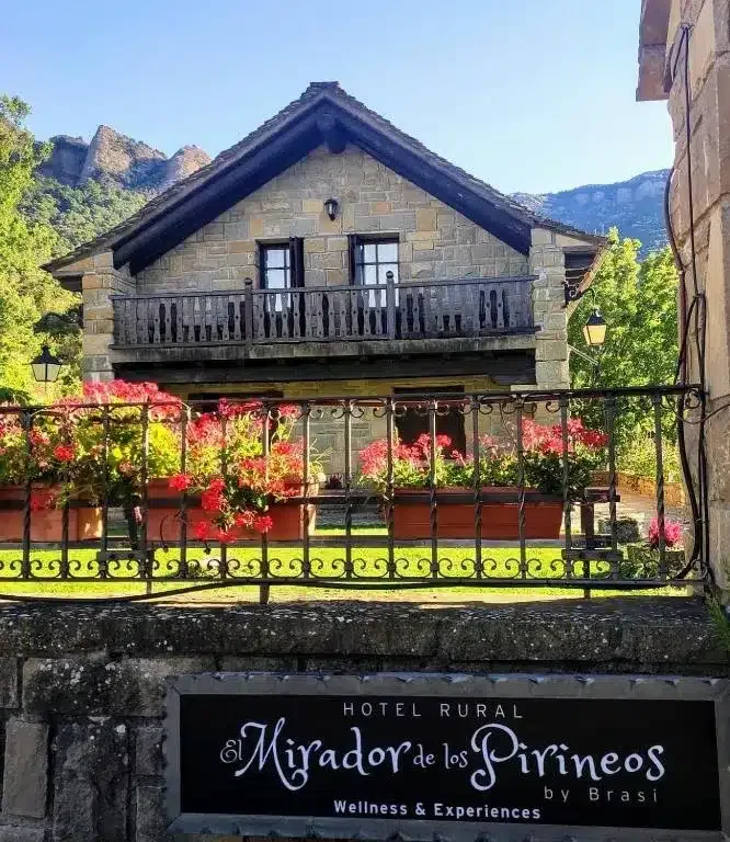 Hotel Rural El Mirador de los Pirineos - Foto 3