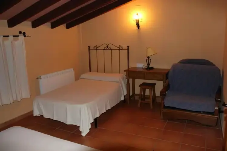 Fuente del Roble y La Encina Rural - Foto 4