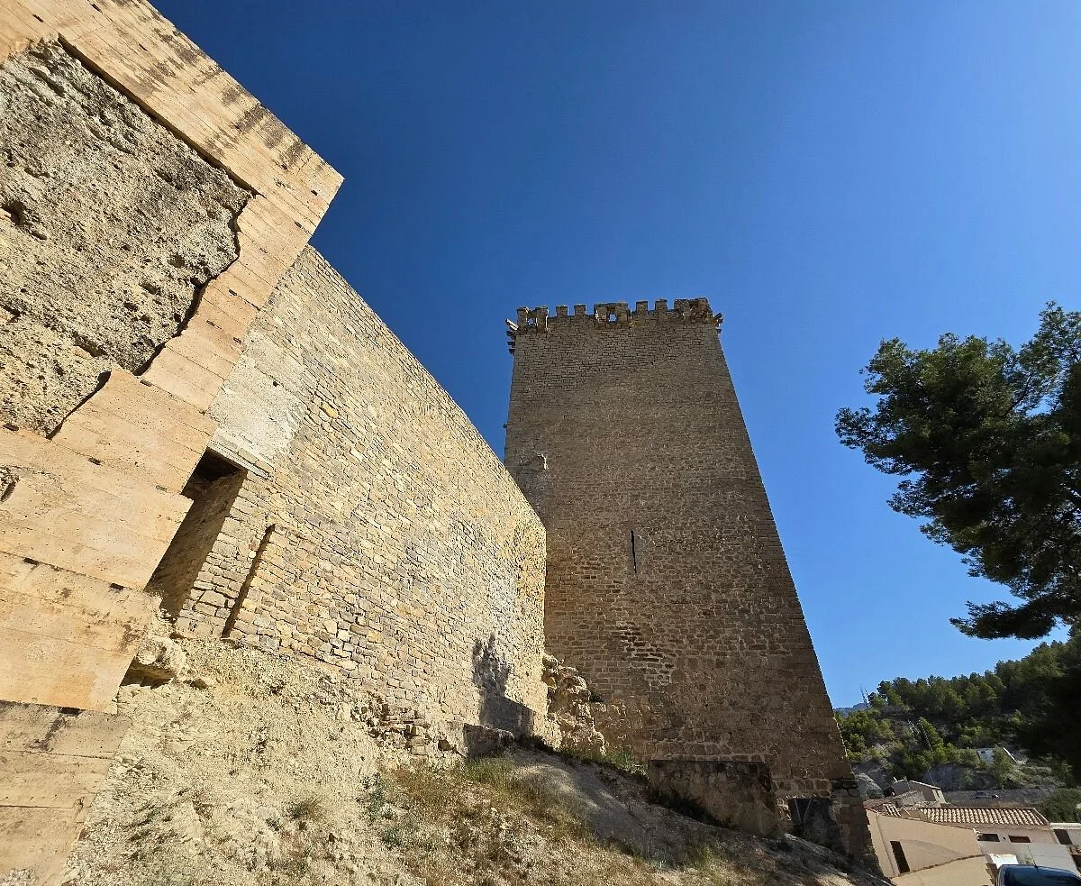 Castillo-fortaleza de Moratalla - Foto 4