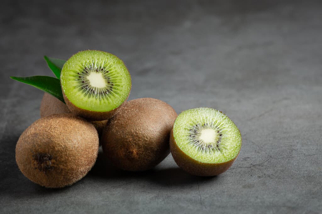 Kiwi para combatir el calor del verano haciendo turismo rural