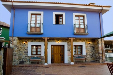 Casa Valborraz situado en 8113 en la provincia de 34 plazas 6 desde 20.00€ persona/noche