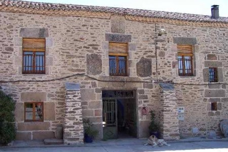 Casa Caenia situado en 13838 en la provincia de 38 plazas 6 desde 16.67€ persona/noche