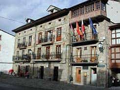 Casa de Don Guzmán situado en 14112 en la provincia de 40 plazas 22 desde 33.75€ persona/noche