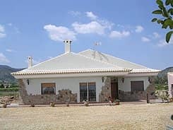 Casa Martínez situado en 8103 en la provincia de 31 plazas 8 desde 20.31€ persona/noche