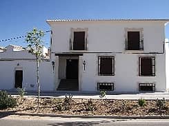 La Casa del Cómico situado en 15199 en la provincia de 46 plazas 8 desde 22.50€ persona/noche