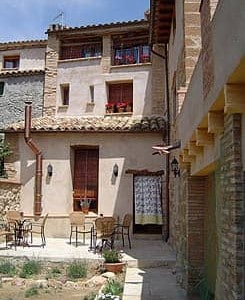 Casa Azara situado en 11677 en la provincia de 23 plazas 10 desde 16.67€ persona/noche