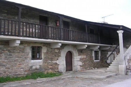 Casa Berdeal situado en 10433 en la provincia de 16 plazas 10 desde 30.77€ persona/noche